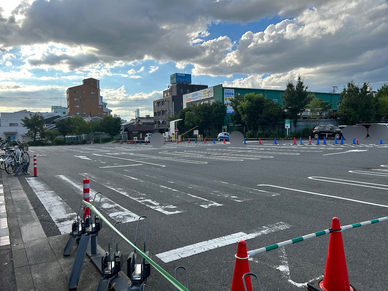 イオンタウン平野駐車場