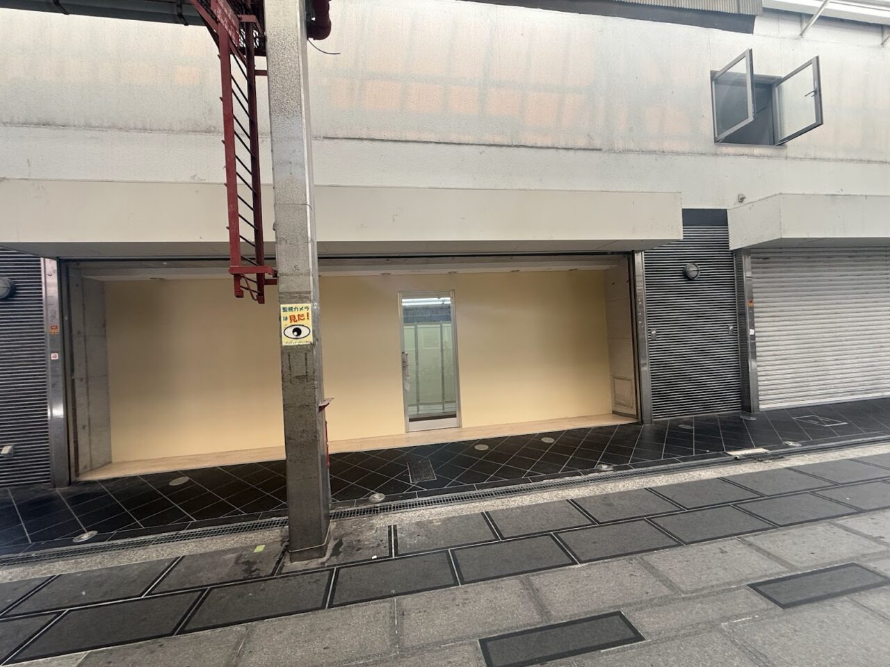 クワハラ平野店跡地外観4