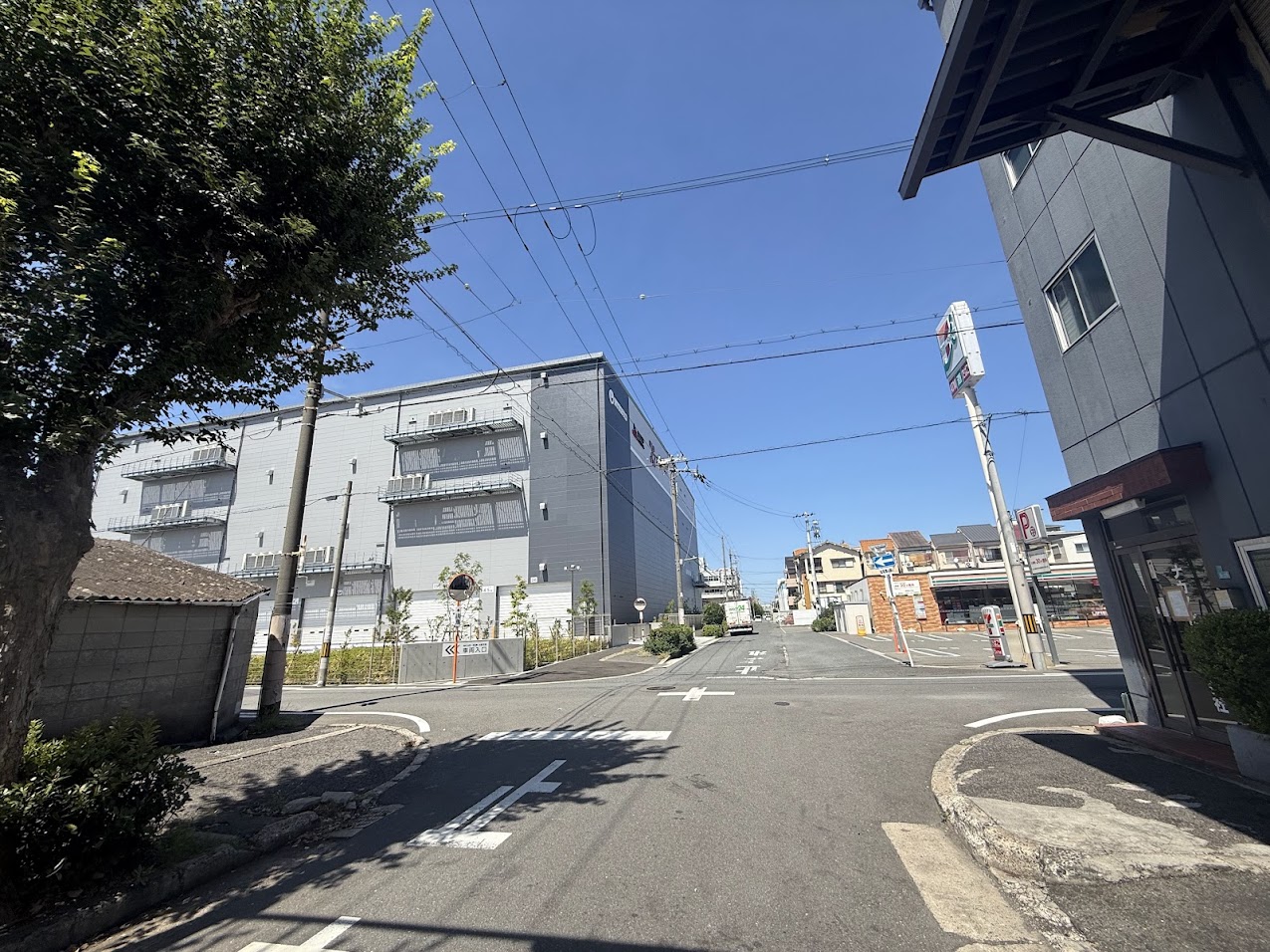 セブンイレブン大阪加美南3丁目店外観