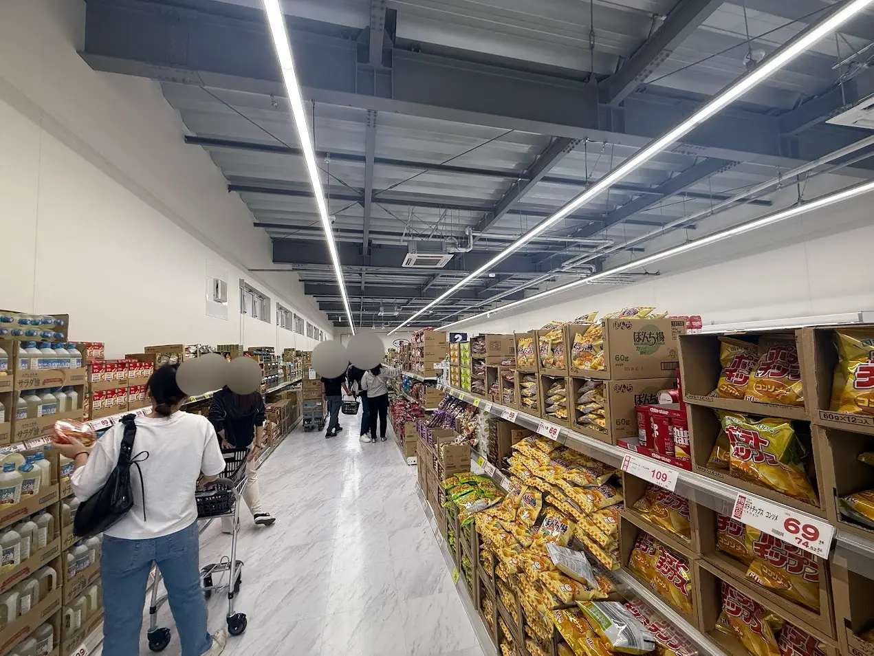 サンディ302号店店内2