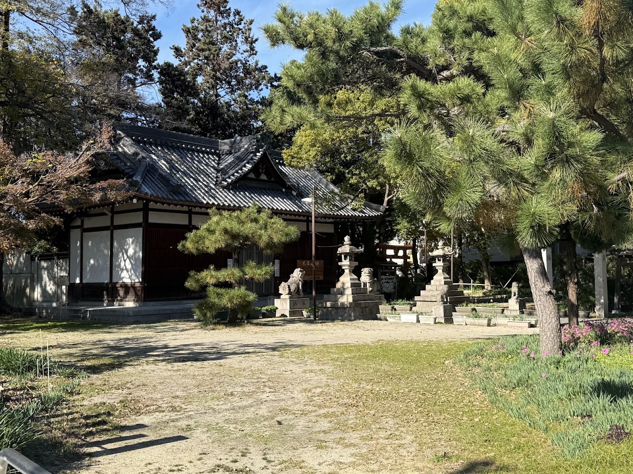 川辺八幡神社外観2