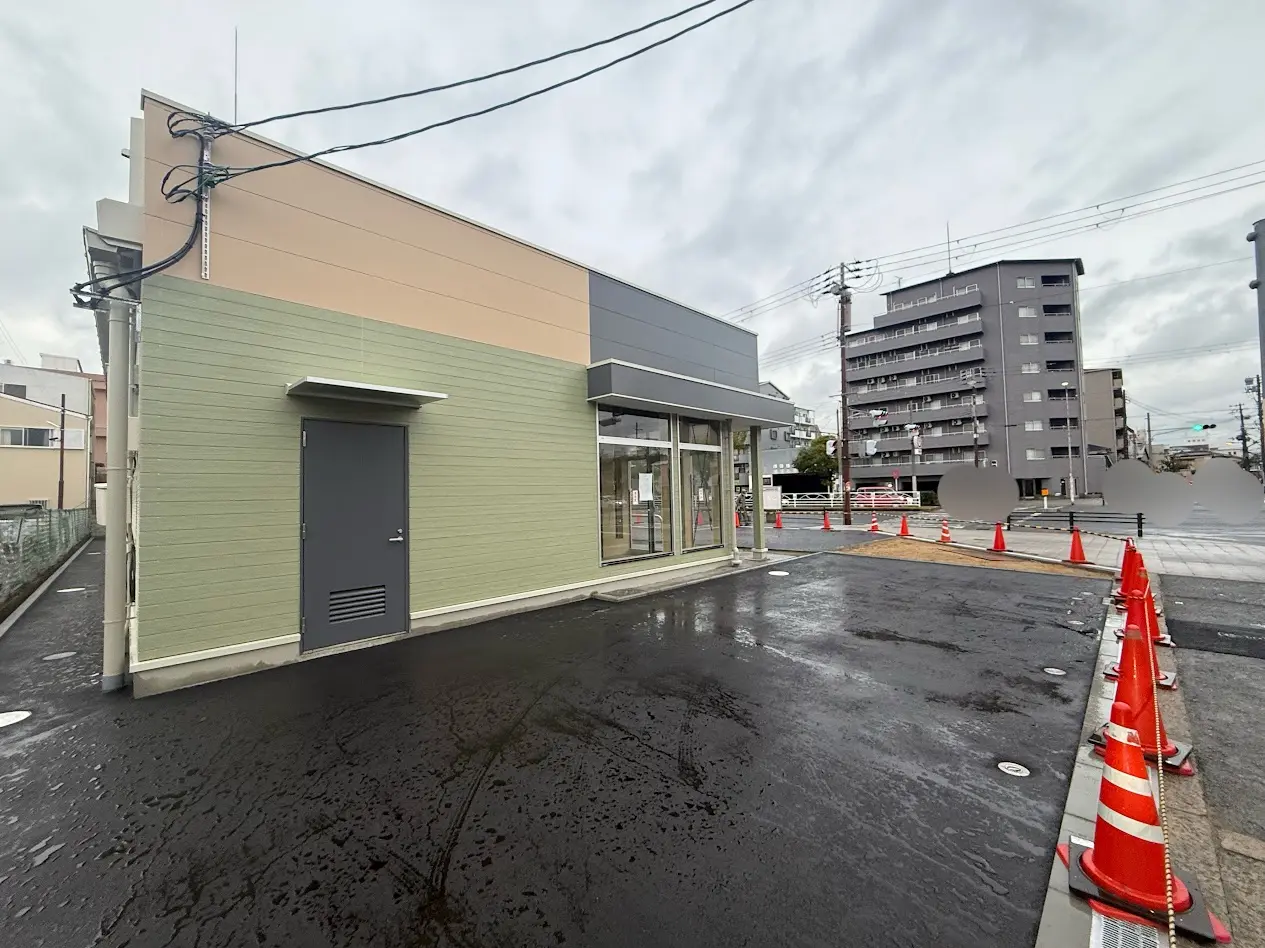 ライフ平野西脇店並び新築工事現場1