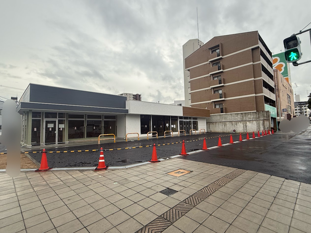 ライフ平野西脇店並び新築工事現場3