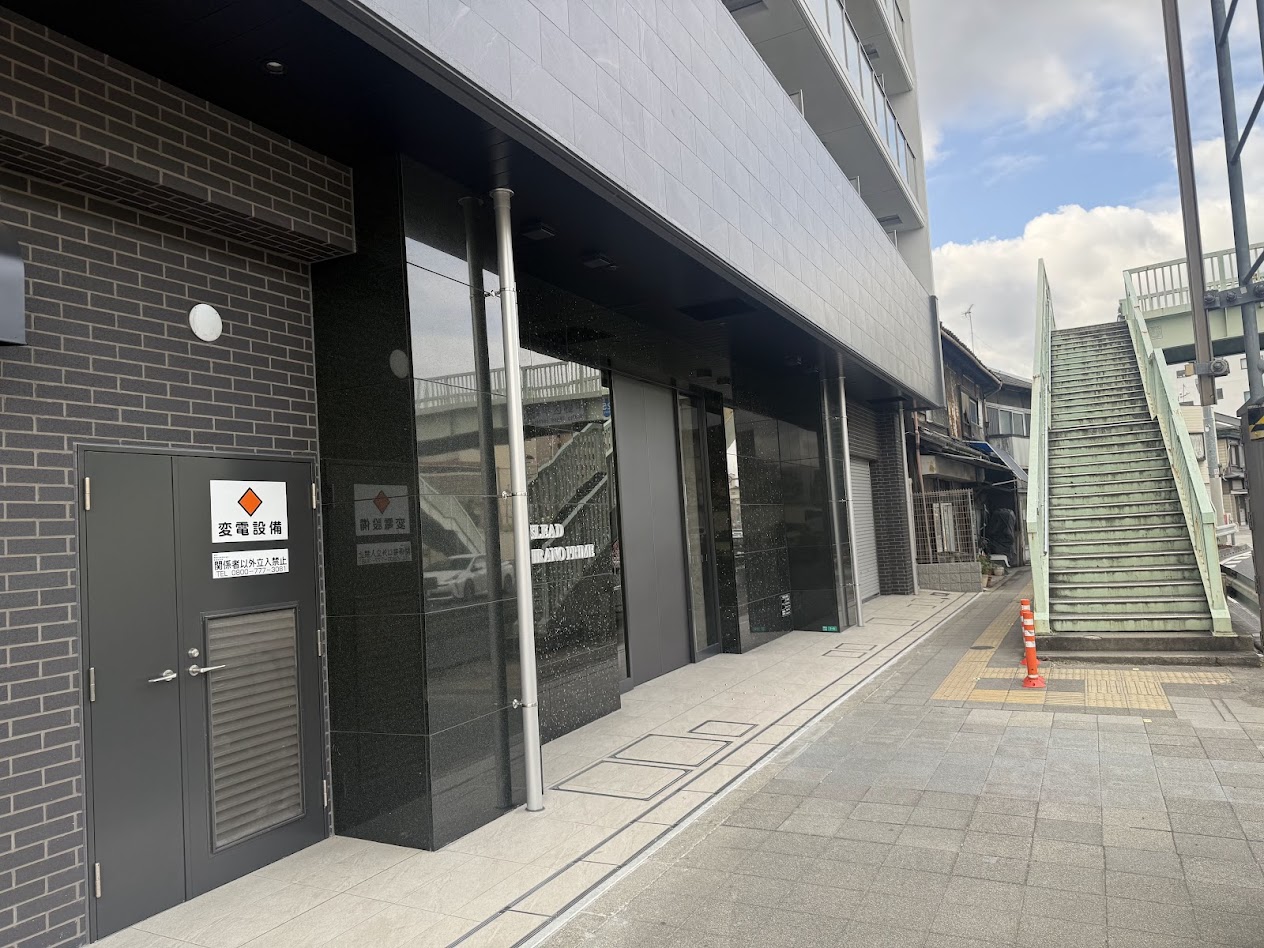 EALEADOSAKAHIRANOPRIME外観4